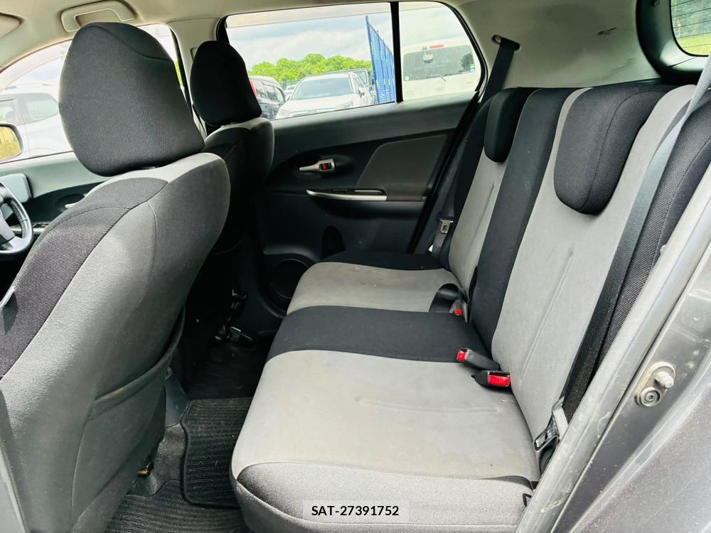 Toyota IST 2011-05 7105240-9