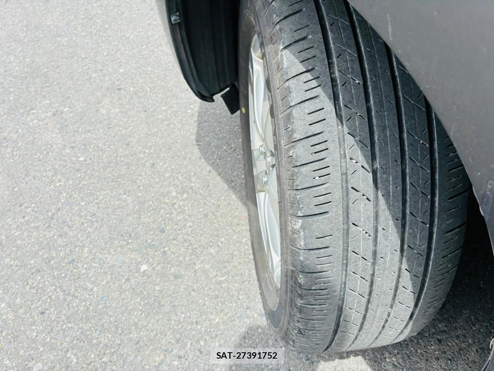Toyota IST 2011-05 7105240-30