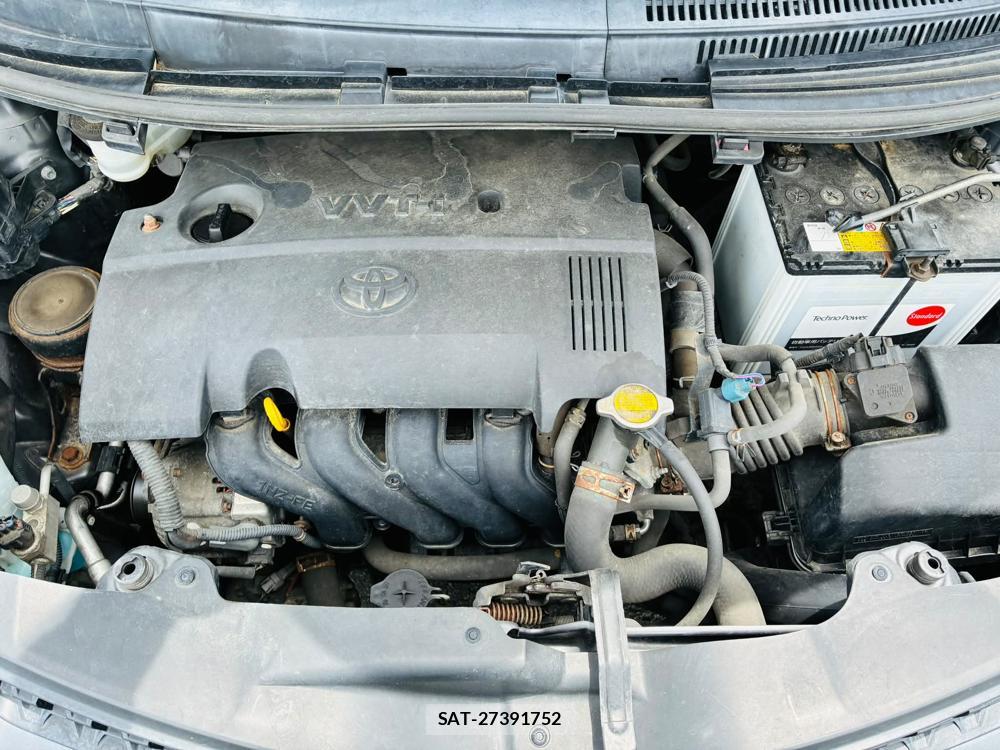 Toyota IST 2011-05 7105240-32