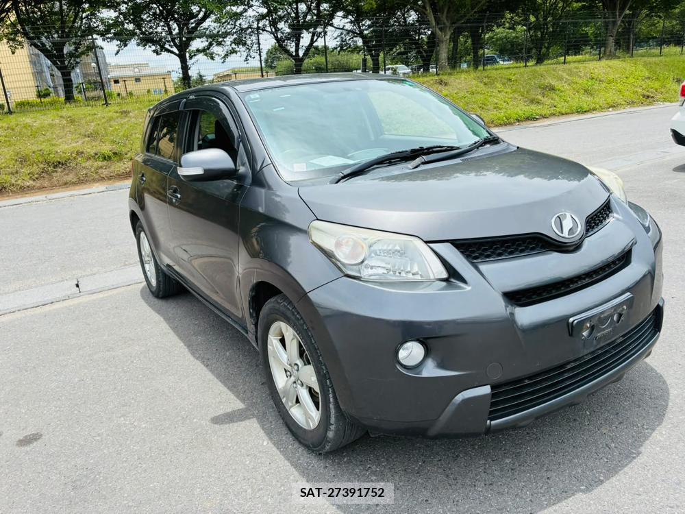 Toyota IST 2011-05 7105240-6