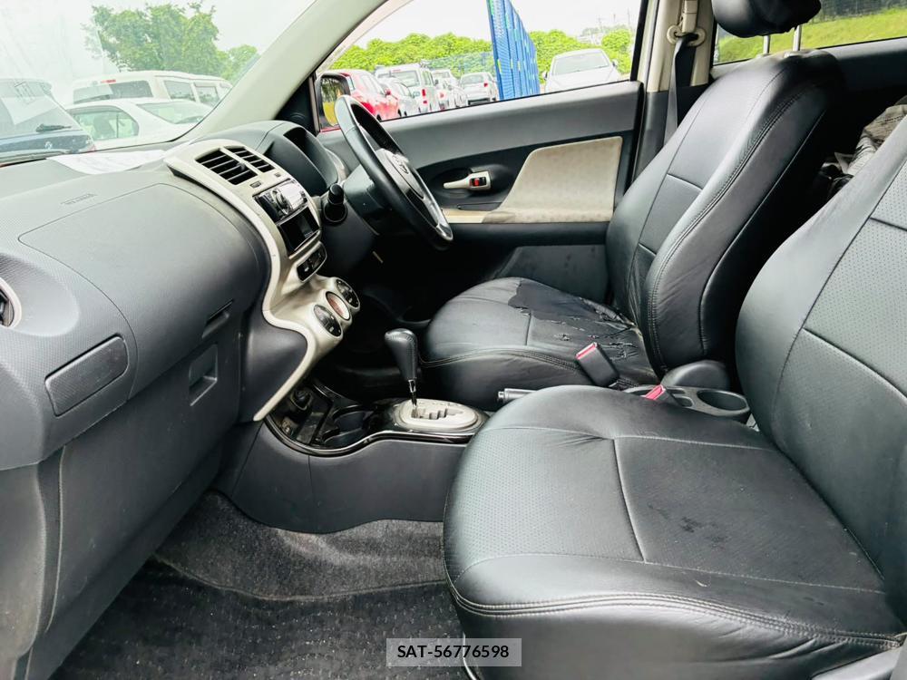 Toyota IST 2008-02 7365517-10