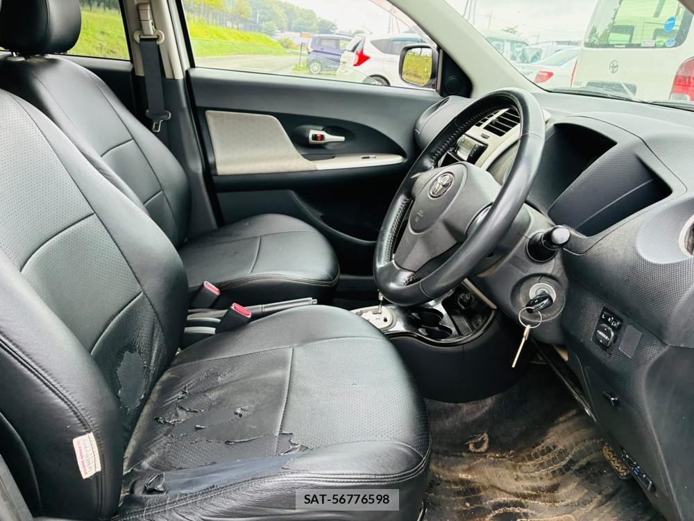 Toyota IST 2008-02 7365517-11