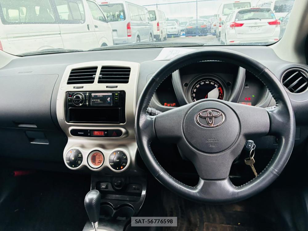 Toyota IST 2008-02 7365517-13