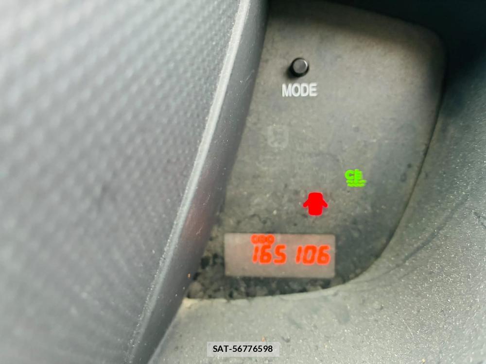 Toyota IST 2008-02 7365517-15