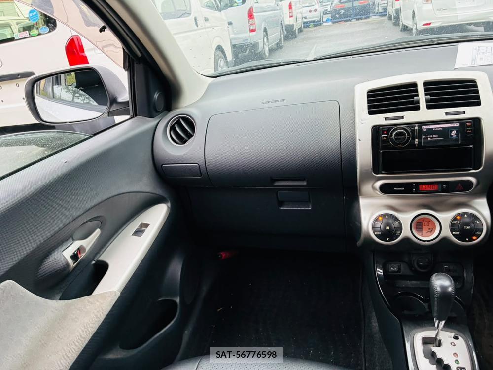 Toyota IST 2008-02 7365517-17