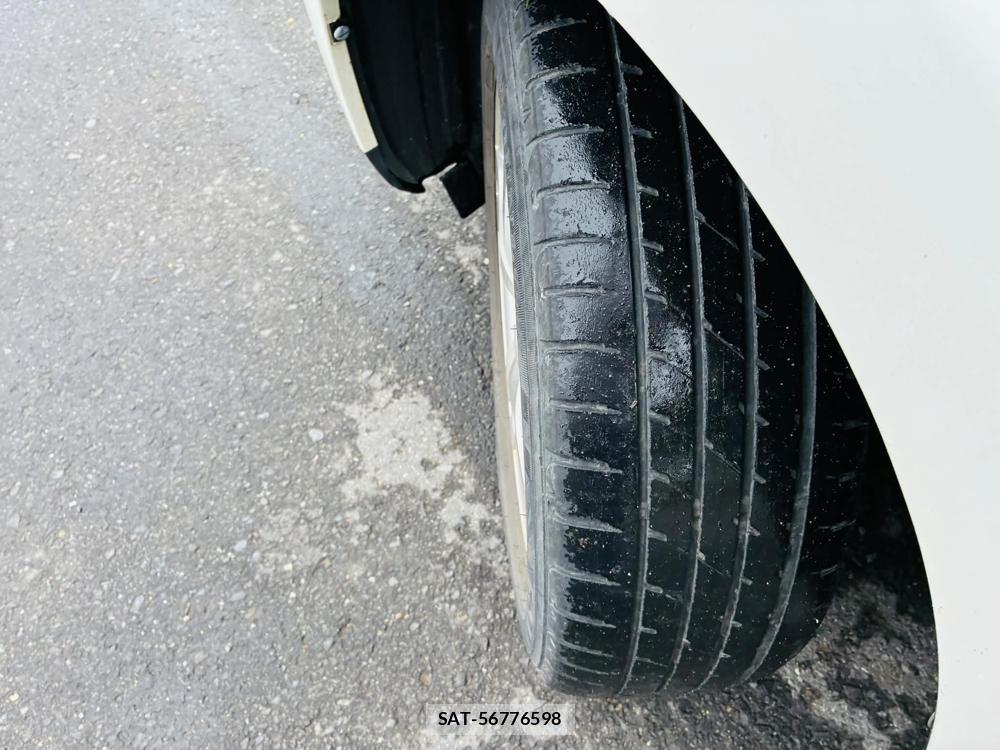 Toyota IST 2008-02 7365517-31