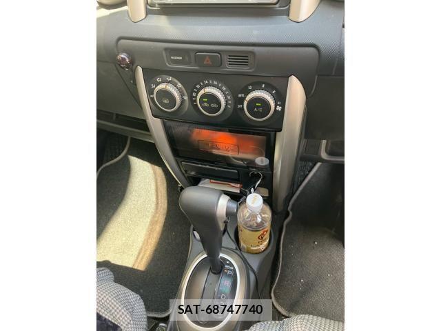 Toyota IST 2003-10 7876986-16