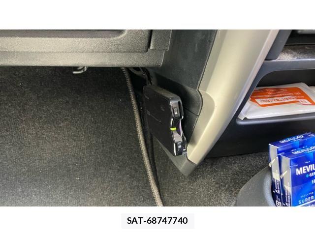 Toyota IST 2003-10 7876986-17