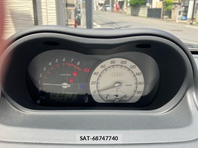 Toyota IST 2003-10 7876986-22