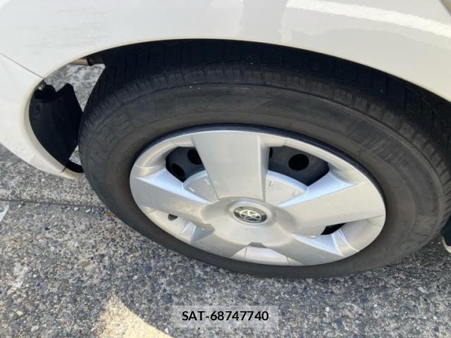 Toyota IST 2003-10 7876986-4