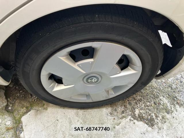 Toyota IST 2003-10 7876986-5
