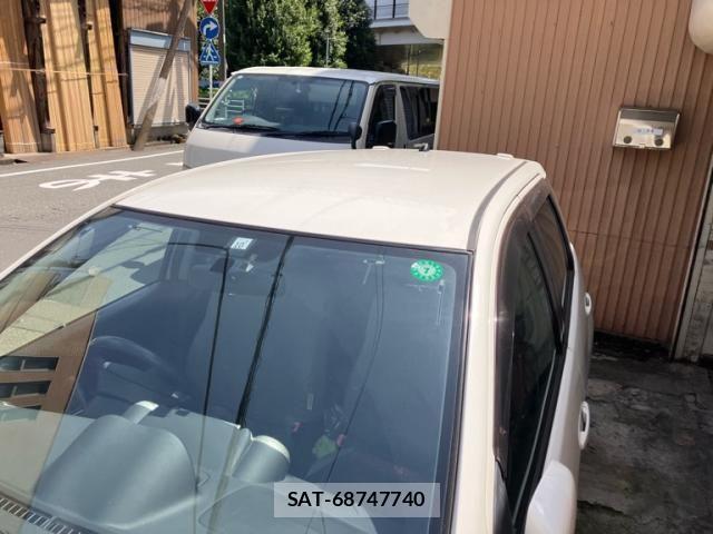 Toyota IST 2003-10 7876986-8