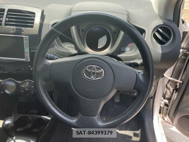 Toyota IST 2007-08 7876987-11