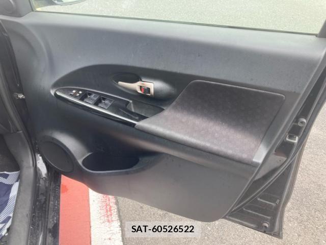 Toyota IST 2007-09 7876988-9