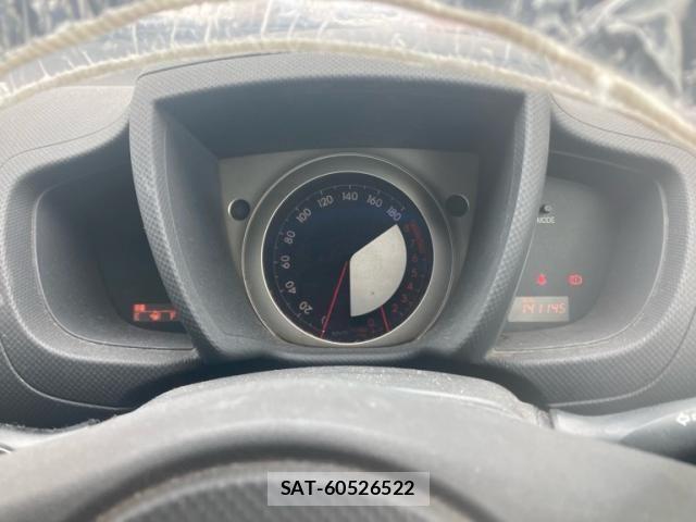Toyota IST 2007-09 7876988-16