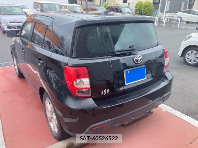 Toyota IST 2007-09 7876988-3