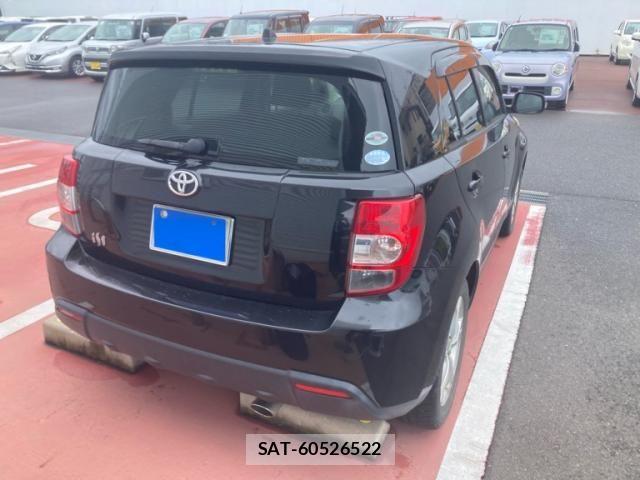 Toyota IST 2007-09 7876988-4