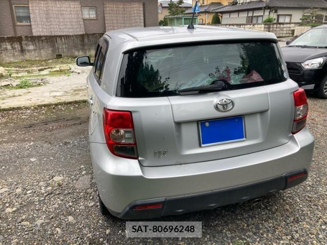 Toyota IST 2007-10 7876989-3