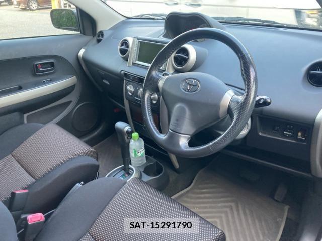Toyota IST 2004-05 8036106-2