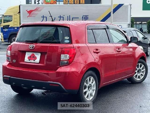 Toyota IST 2007-07 8074124-2