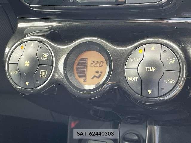 Toyota IST 2007-07 8074124-8