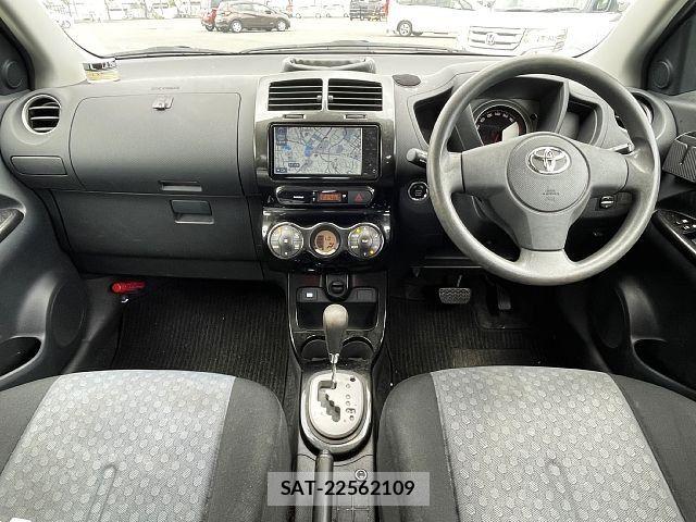 Toyota IST 2008-11 8099749-1