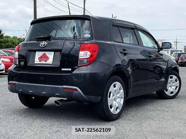 Toyota IST 2008-11 8099749-2