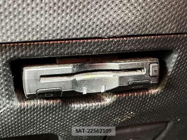 Toyota IST 2008-11 8099749-8