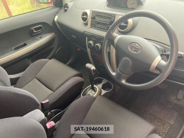 Toyota IST 2004-05 8158607-6