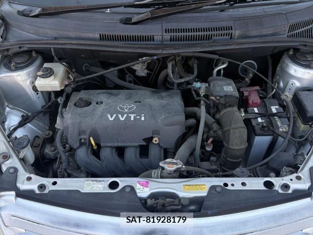 Toyota IST 2002-09 8207979-17