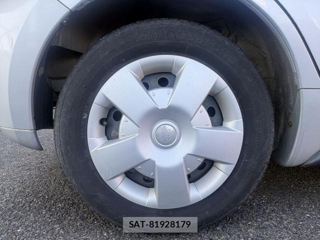 Toyota IST 2002-09 8207979-22