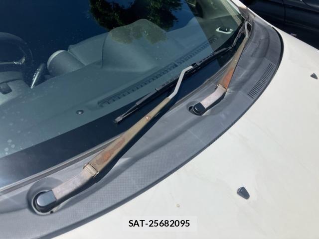 Toyota IST 2003-08 8230419-17