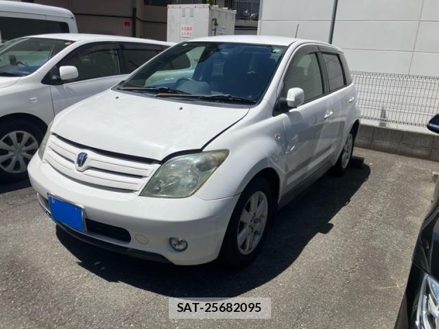 Toyota IST 2003-08 8230419-2