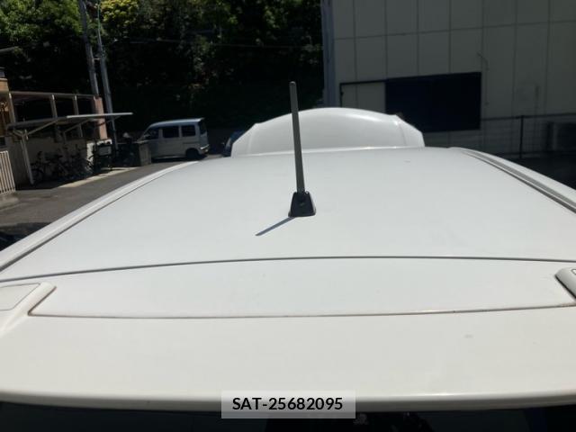 Toyota IST 2003-08 8230419-6