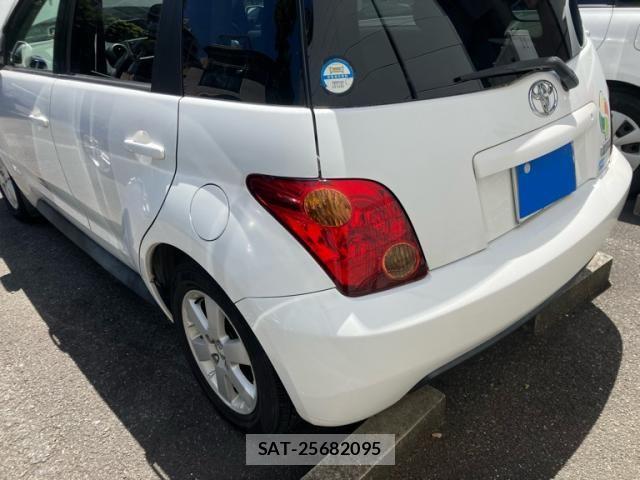 Toyota IST 2003-08 8230419-7
