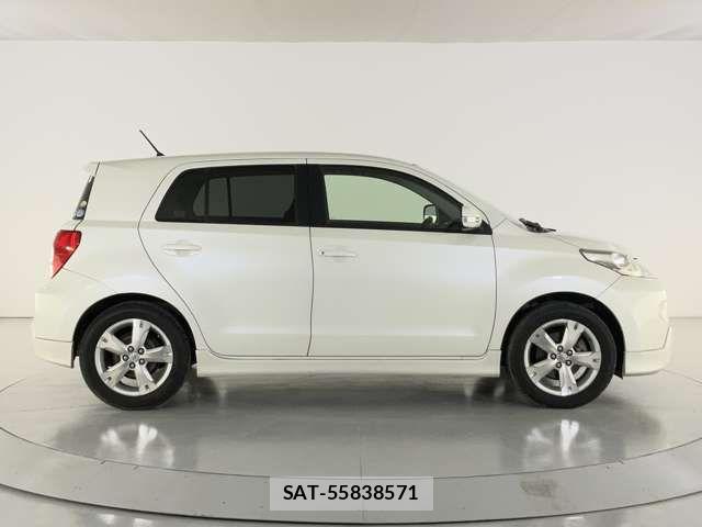 Toyota IST 2012-01 8245488-10