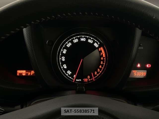 Toyota IST 2012-01 8245488-14