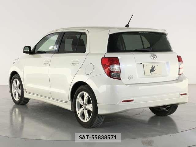 Toyota IST 2012-01 8245488-7