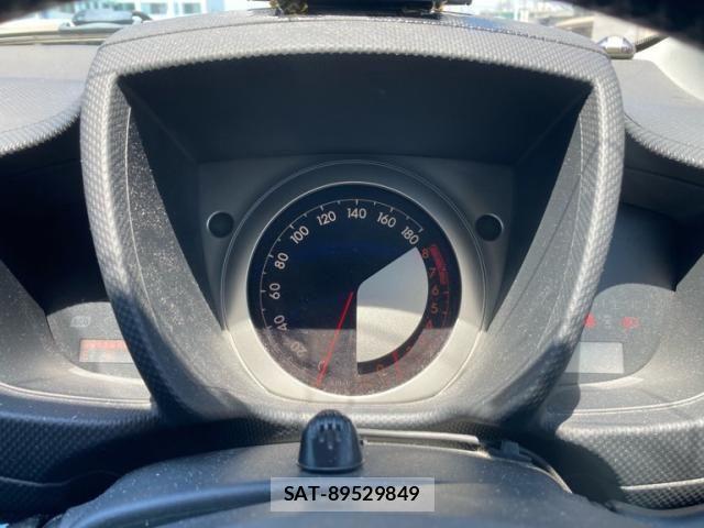 Toyota IST 2009-09 8366411-12