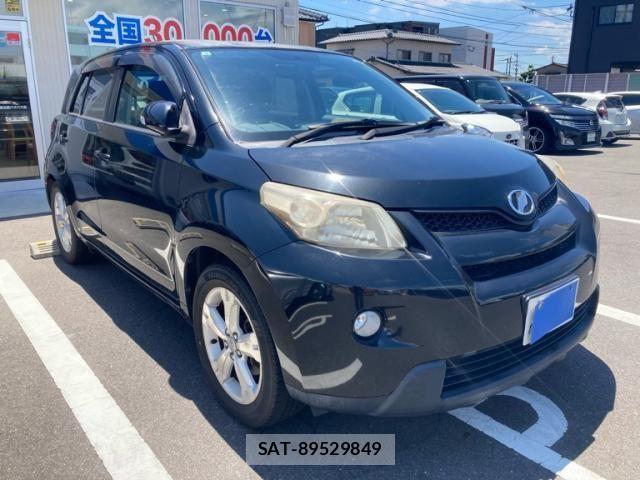 Toyota IST 2009-09 8366411-1
