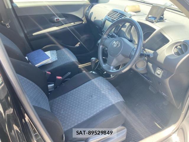 Toyota IST 2009-09 8366411-8