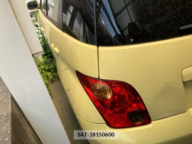Toyota IST 2004-01 8366412-9