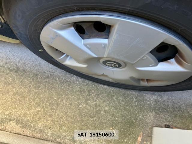 Toyota IST 2004-01 8366412-10