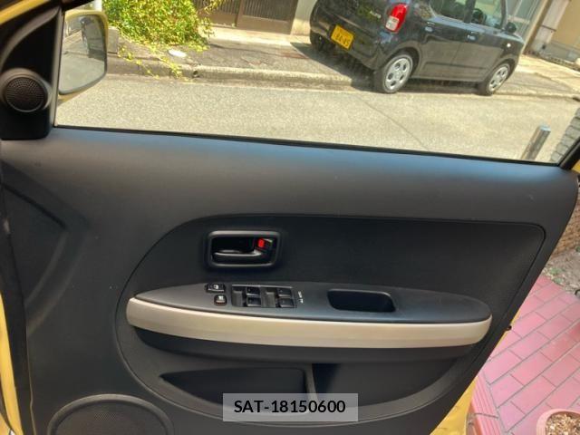 Toyota IST 2004-01 8366412-12