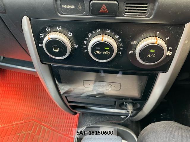 Toyota IST 2004-01 8366412-17