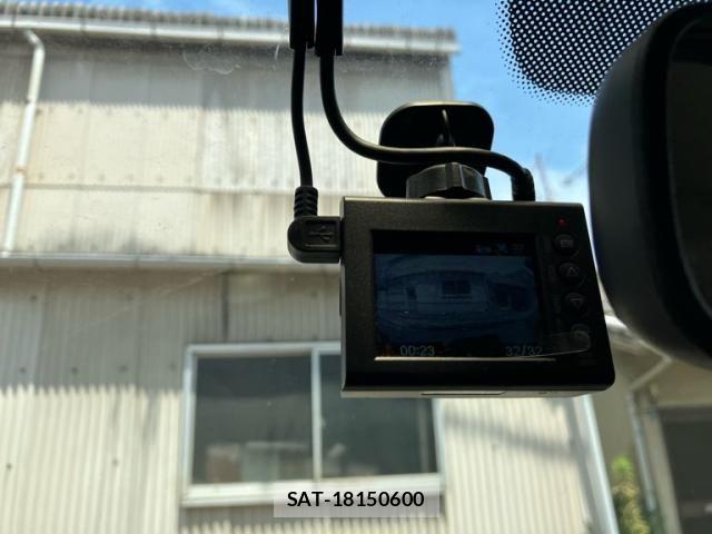 Toyota IST 2004-01 8366412-22