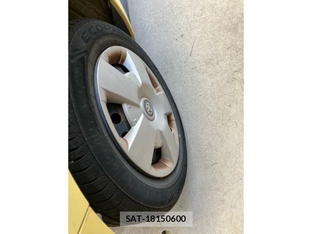 Toyota IST 2004-01 8366412-7