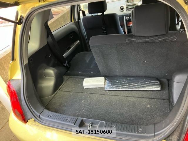 Toyota IST 2004-01 8366412-8