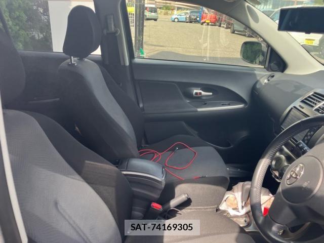 Toyota IST 2012-03 8412971-9