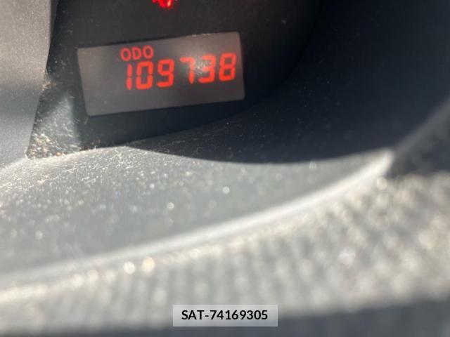 Toyota IST 2012-03 8412971-12